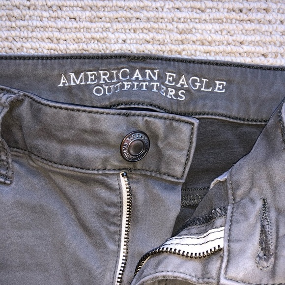 American Eagle army green stretch jeans!! - Picture 2 of 4